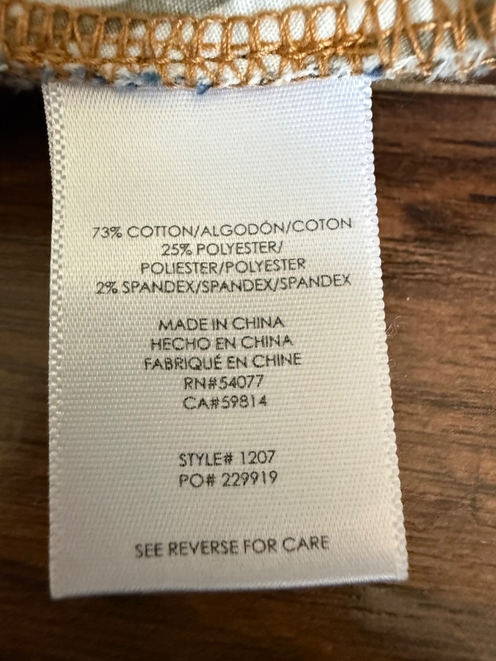 CAbi Harlow Jeans Style #1207 Frost Wash Size 6 Boyfriend Straight Mid Rise EUC - Picture 8 of 9